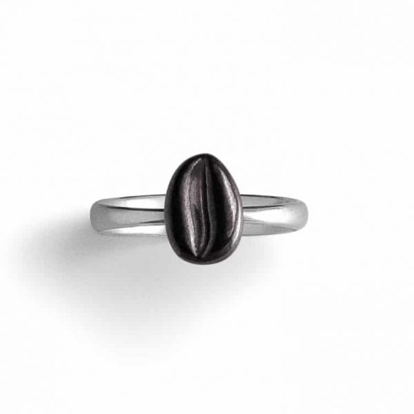 серебряное кольцо с чернением