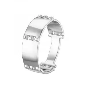 необычное дизайнерское кольцо из серебра фото